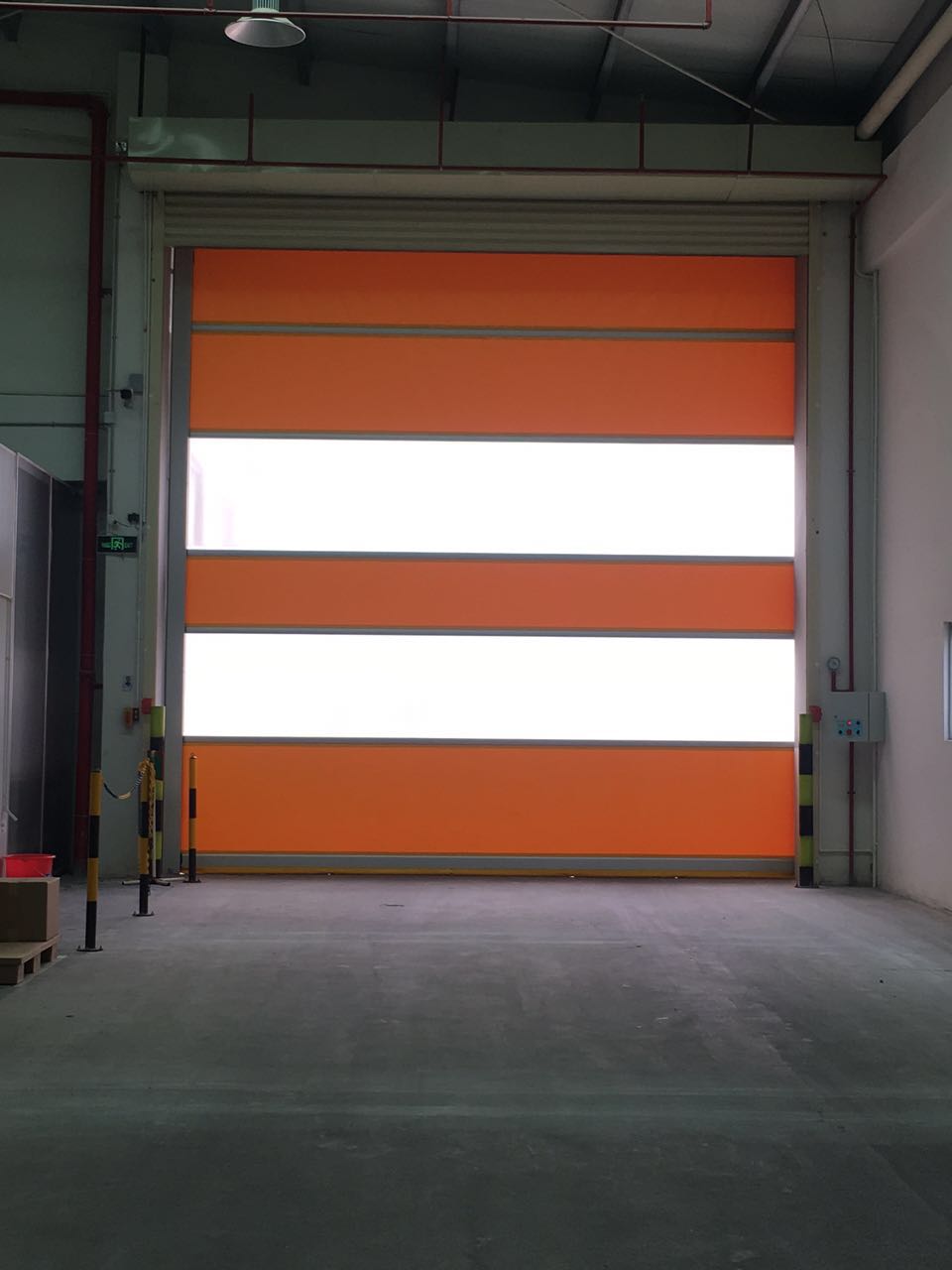 佛山電動快速門質(zhì)量重要還是價格重要？