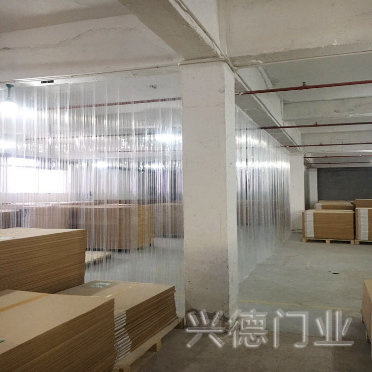 商鋪透明門簾怎樣去除PVC塑料的味道？